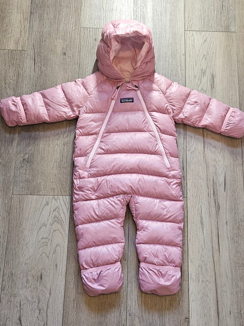 Patagonia Kids Pink Down Bunting Snowsuit Sweater Women's Romper Size 6-12M